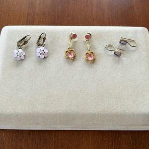 Costume set of earrings